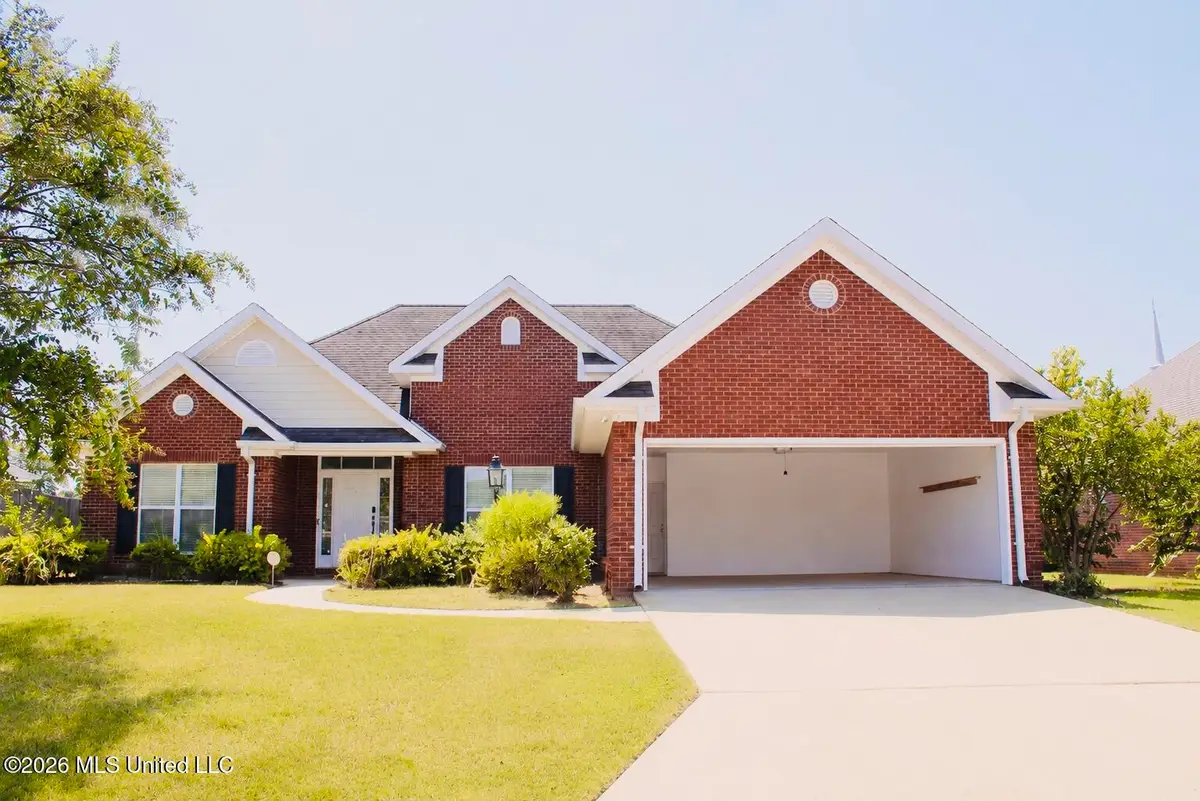 151 Saint James, Grenada, MS 38901 - #1