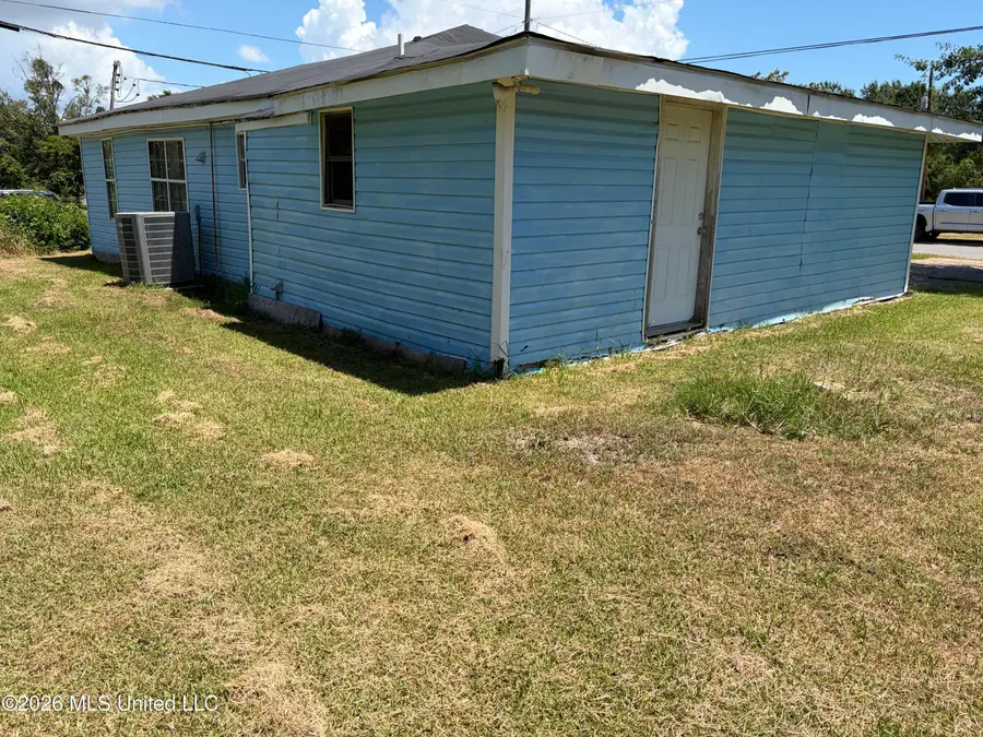 1913 35th Avenue, Gulfport, MS 39501 - #2