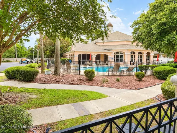 2252 Beach Drive, Gulfport, MS 39507