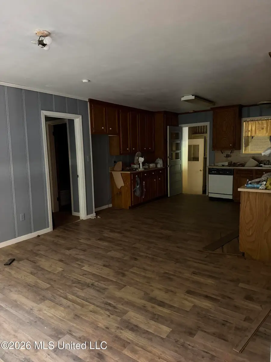 2247 Alta Woods Terrace, Jackson, MS 39204 - #2
