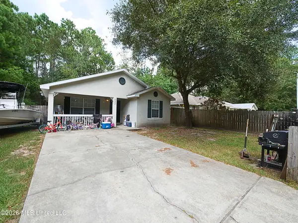 6222 W Lamar Street, Bay Saint Louis, MS 39520
