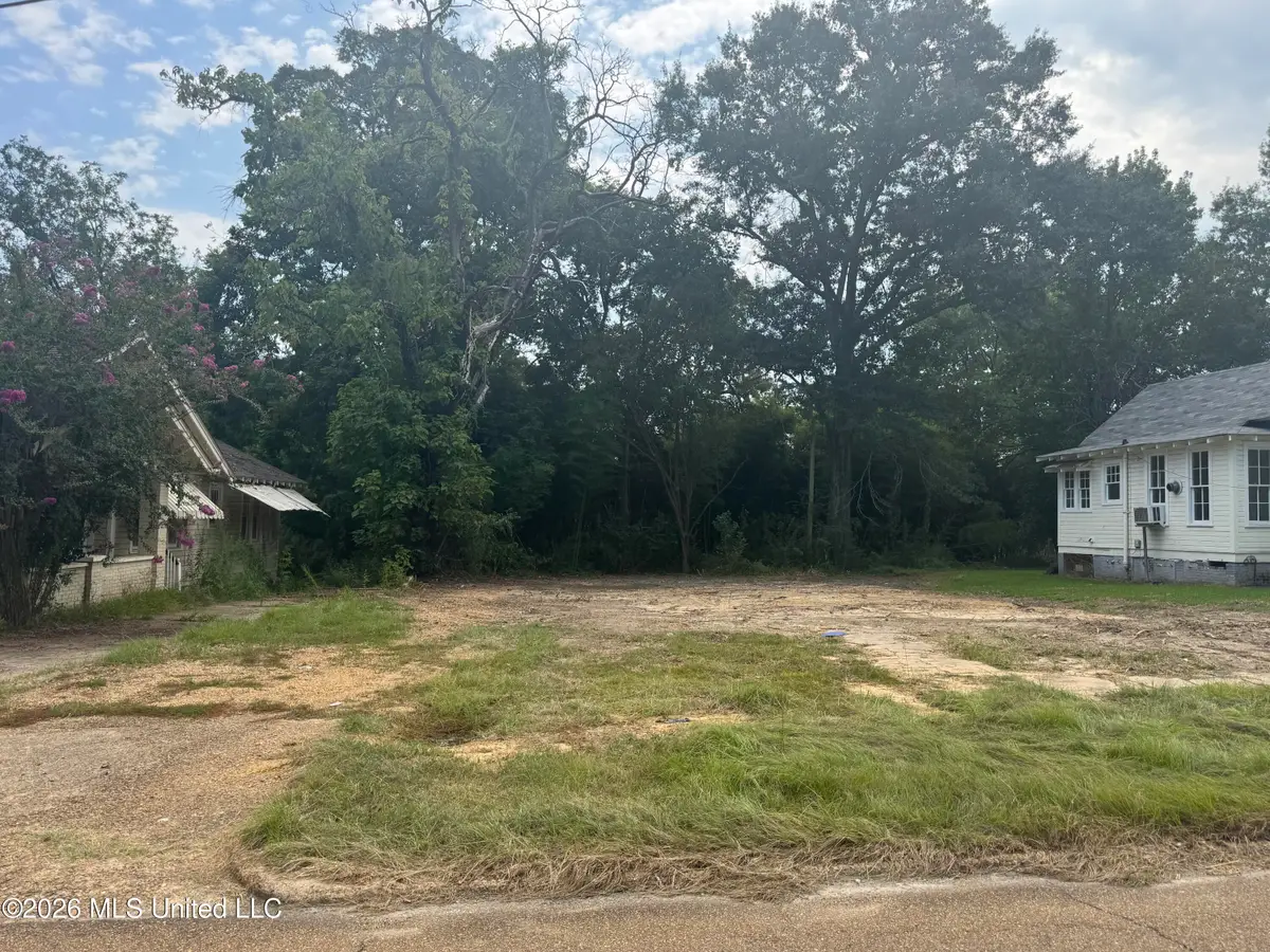 337 W Congress Street, Brookhaven, MS 39601 - #1