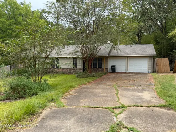 611 E Pine Needle Court, Ridgeland, MS 39157