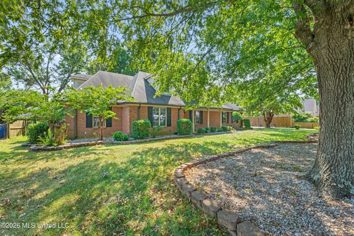 8527 Collinswood Drive, Olive Branch, MS 38654 - #1