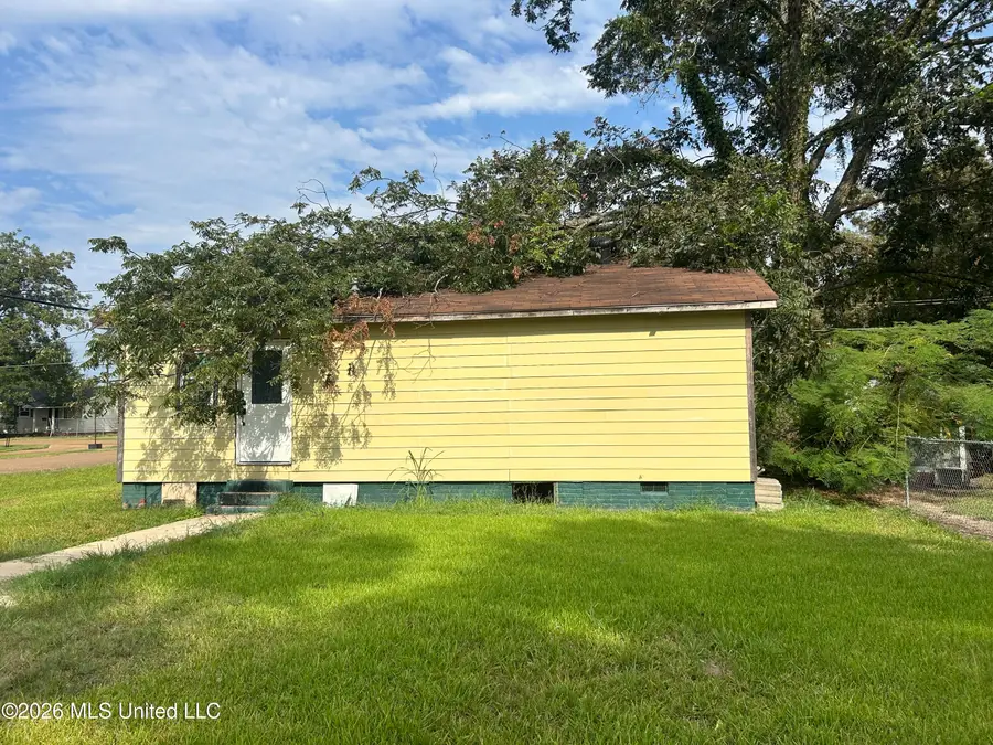 500 3rd Avenue, Greenwood, MS 38930 - #3