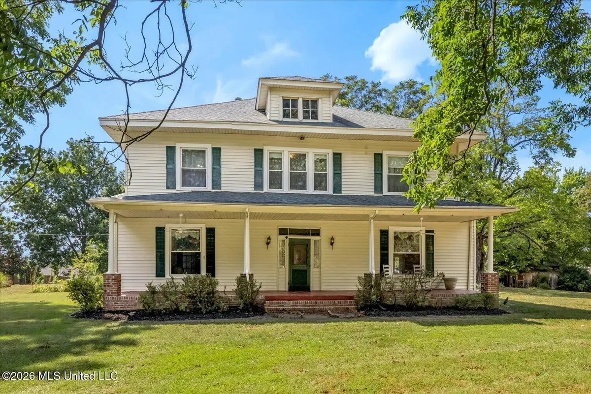 8207 Tchulahoma Road, Southaven, MS 38671 - #1