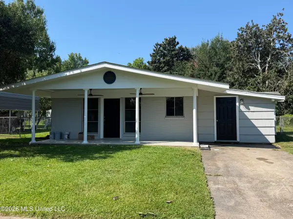 1114 Pear Street, Vidalia, LA 71373