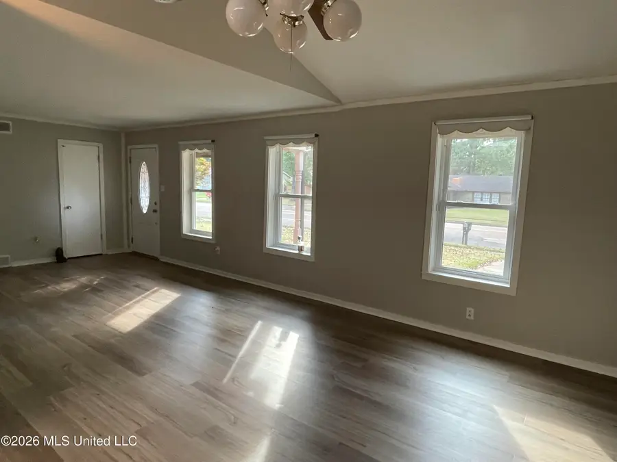 8710 Greenbrook Parkway, Southaven, MS 38671 - #3