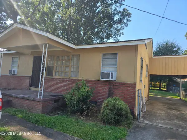 2013 W Ridgeway Street, Jackson, MS 39213