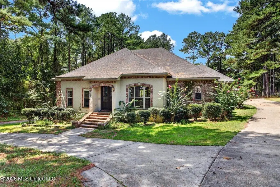 14 Bedford Forrest Lane, Hattiesburg, MS 39401 - #2