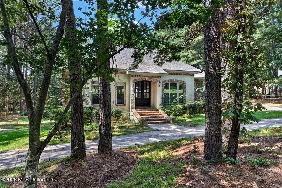 14 Bedford Forrest Lane, Hattiesburg, MS 39401 - #3