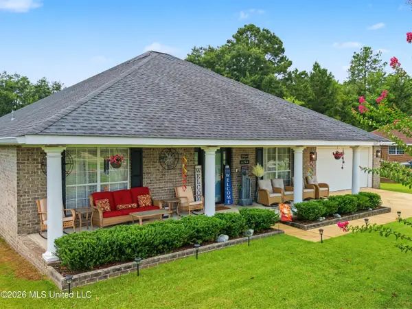 10185 Lake Forest Drive, Vancleave, MS 39565
