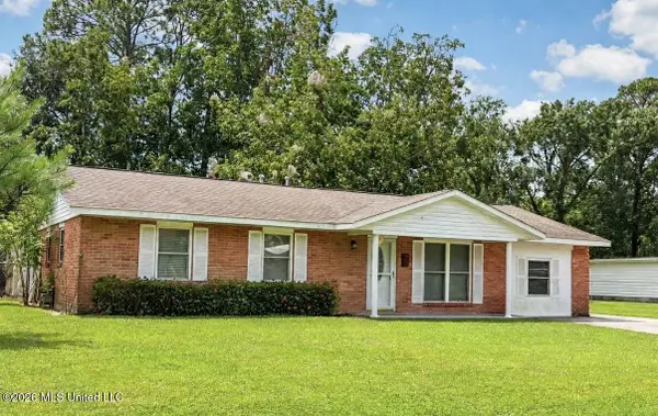 15909 Belmont Drive, Biloxi, MS 39532