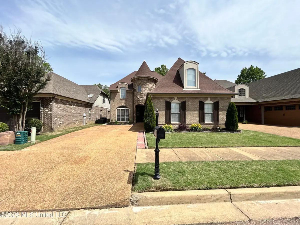 9084 Belle Maison Boulevard, Olive Branch, MS 38654 - #1