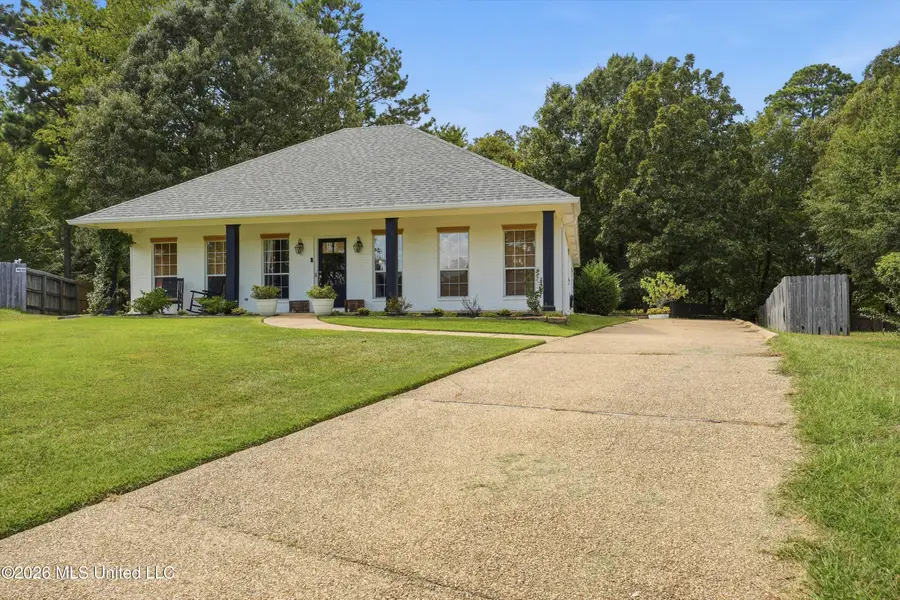 131 Ashton Drive, Brandon, MS 39047 - #3