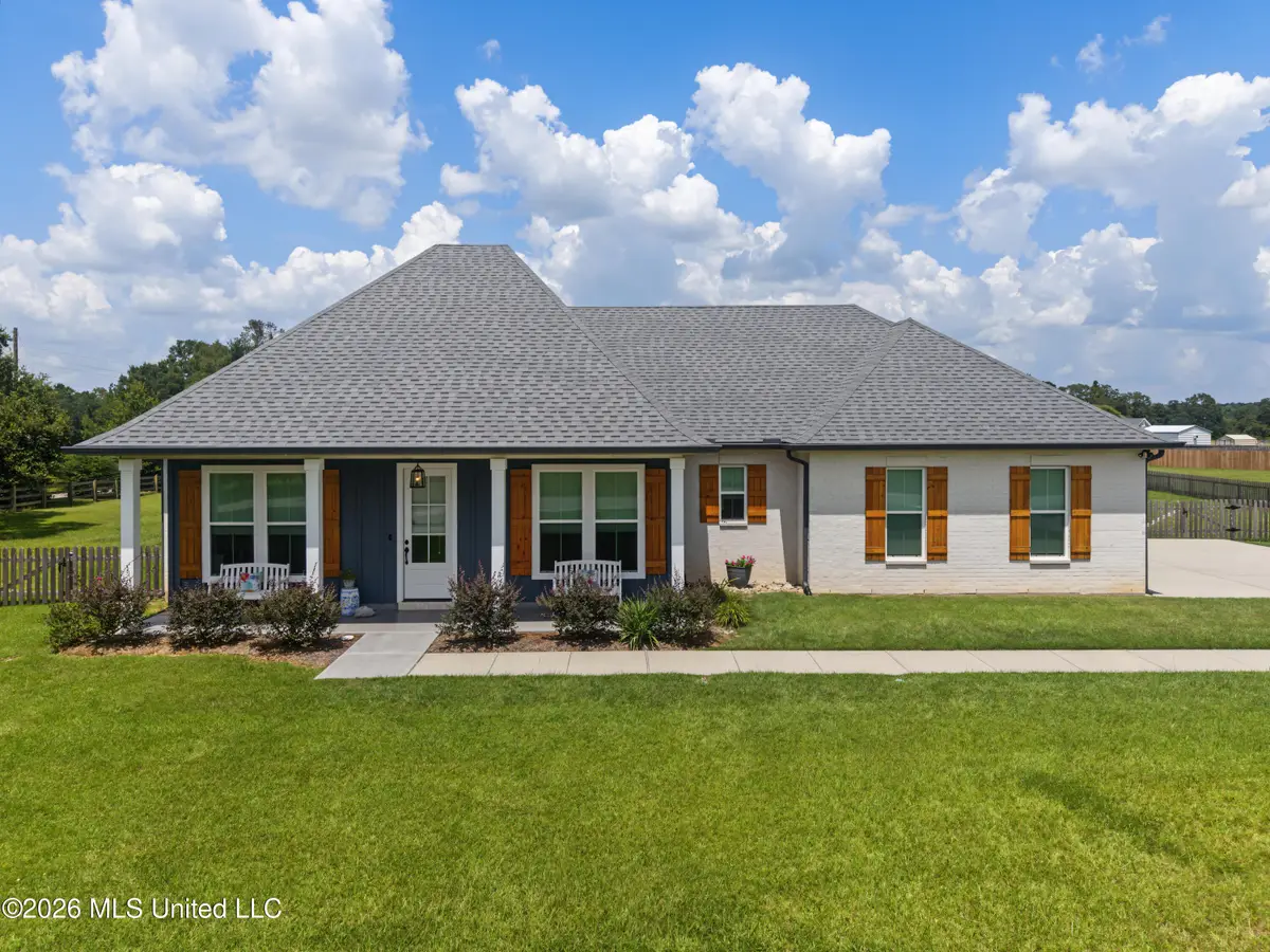 5 S Caesar Oaks Drive, Carriere, MS 39426 - #1
