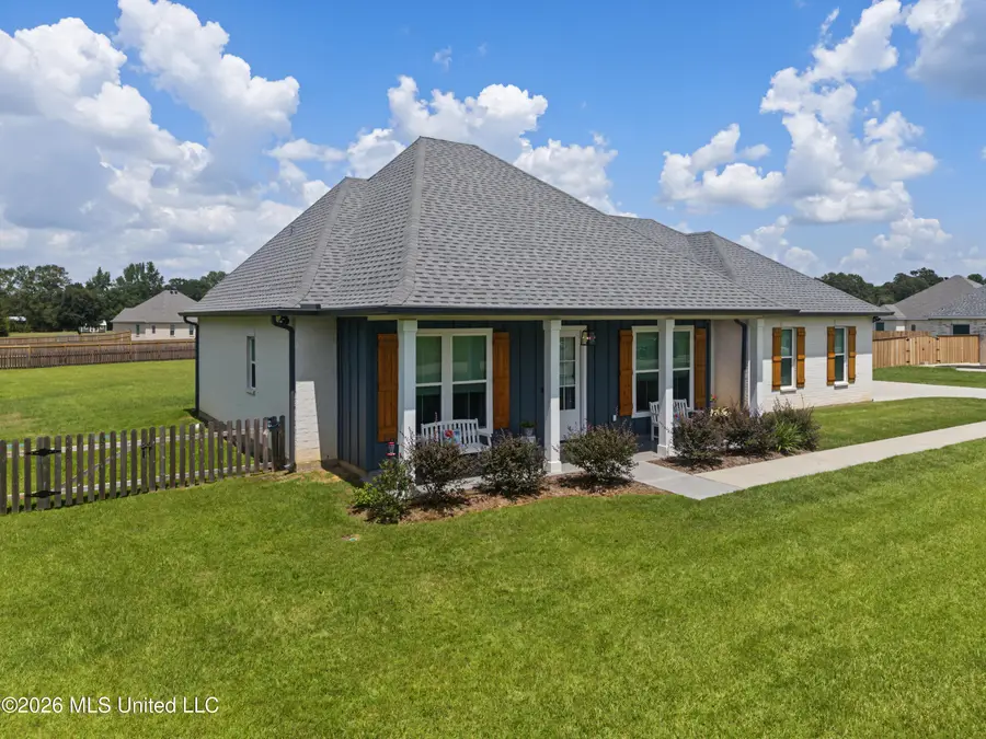 5 S Caesar Oaks Drive, Carriere, MS 39426 - #2