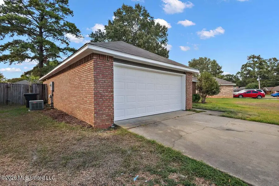 415 Riverbend Drive, Byram, MS 39272 - #3