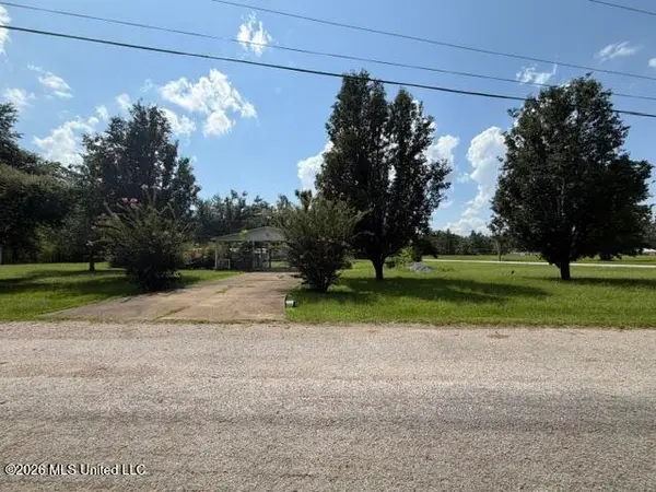 156 Phil Lane, Sardis, MS 38666