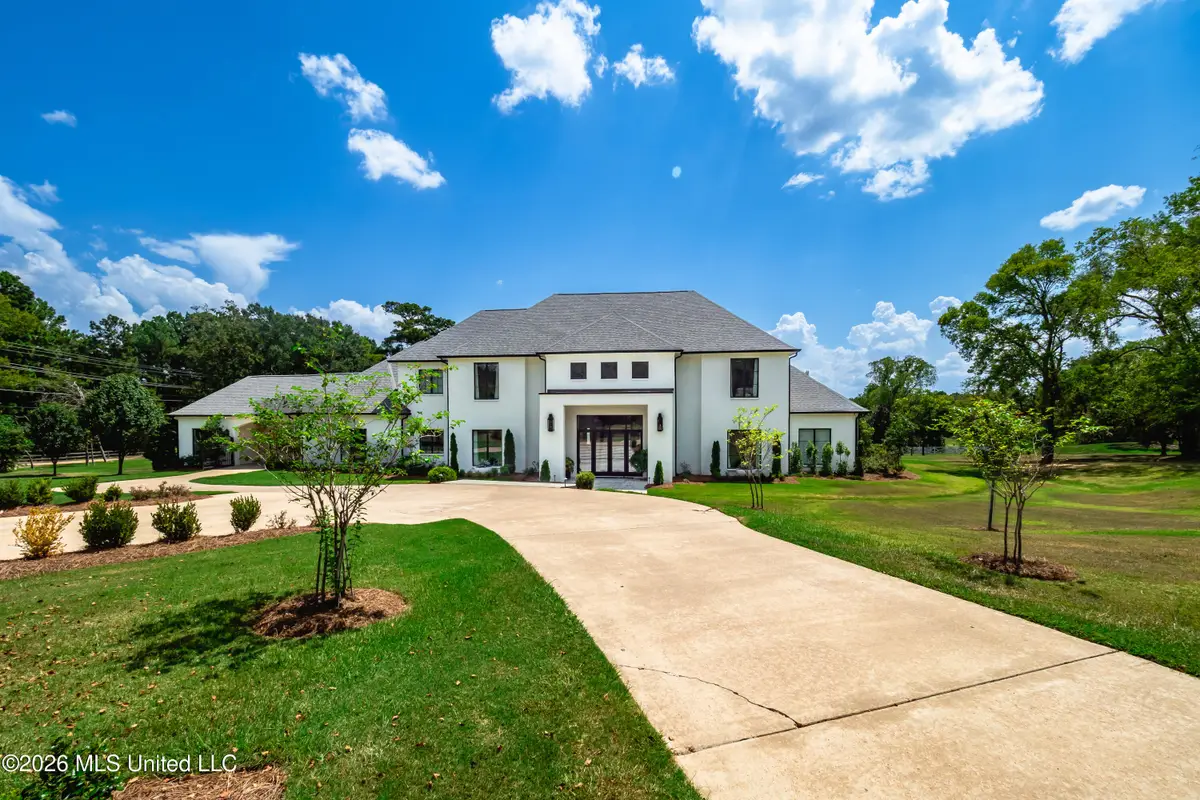 100 Bridgewater Crossing, Ridgeland, MS 39157 - #1