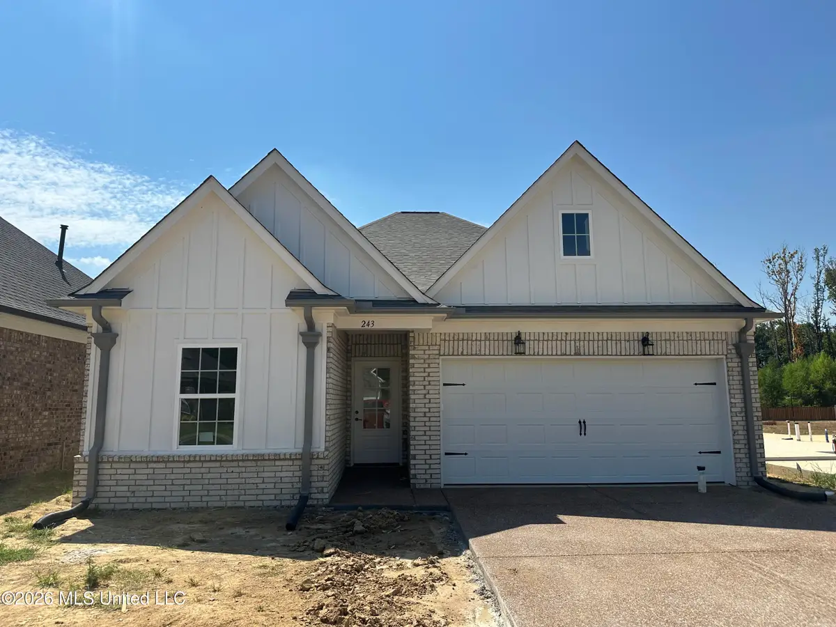243 Flower Garden Drive Drive, Southaven, MS 38671 - #1
