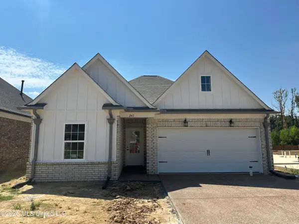 243 Flower Garden Drive Drive, Southaven, MS 38671