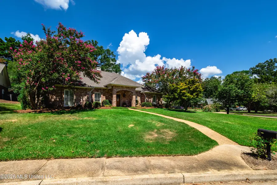104 Arbor Ridge Road, Ridgeland, MS 39157 - #2