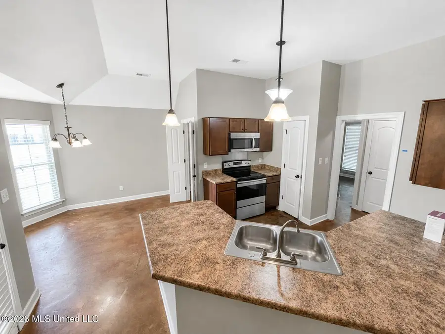3944 Long Fence Drive, Southaven, MS 38671 - #3
