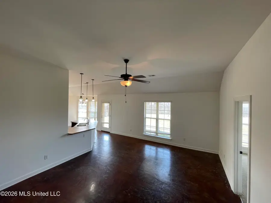 3935 Log Fence Cove, Southaven, MS 38671 - #2