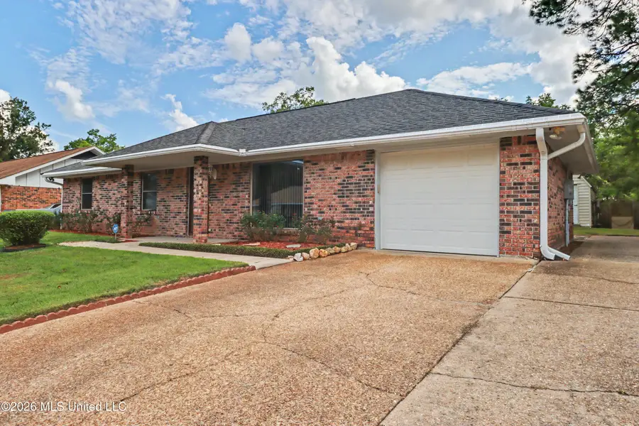 6604 Amherst Drive, Ocean Springs, MS 39564 - #3