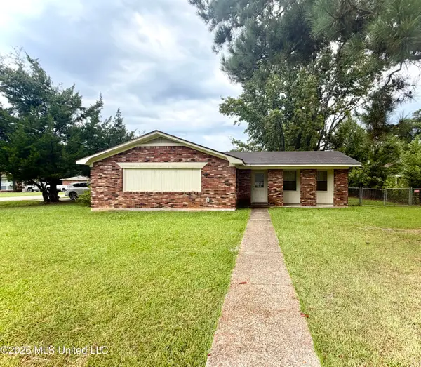 33 Trailwood Circle, Petal, MS 39465