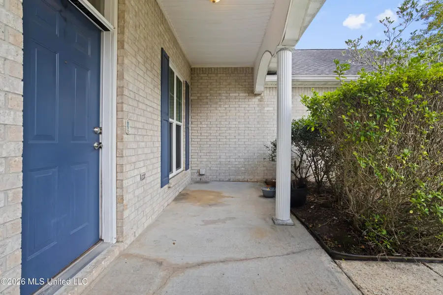 3104 Stonewood Drive, Ocean Springs, MS 39564 - #2