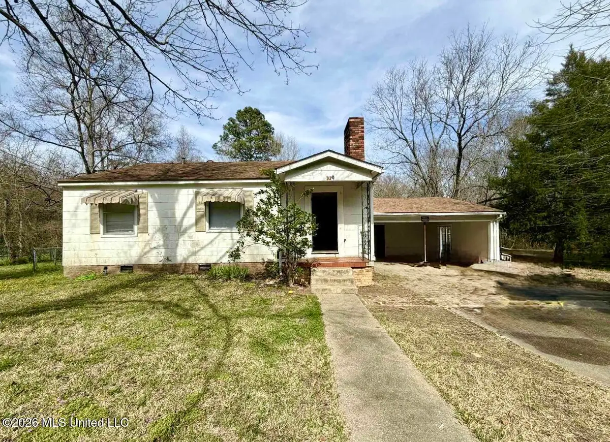 307 Albert Street, Brookhaven, MS 39601 - #1