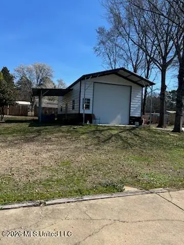 16 2nd Street, Byhalia, MS 38611