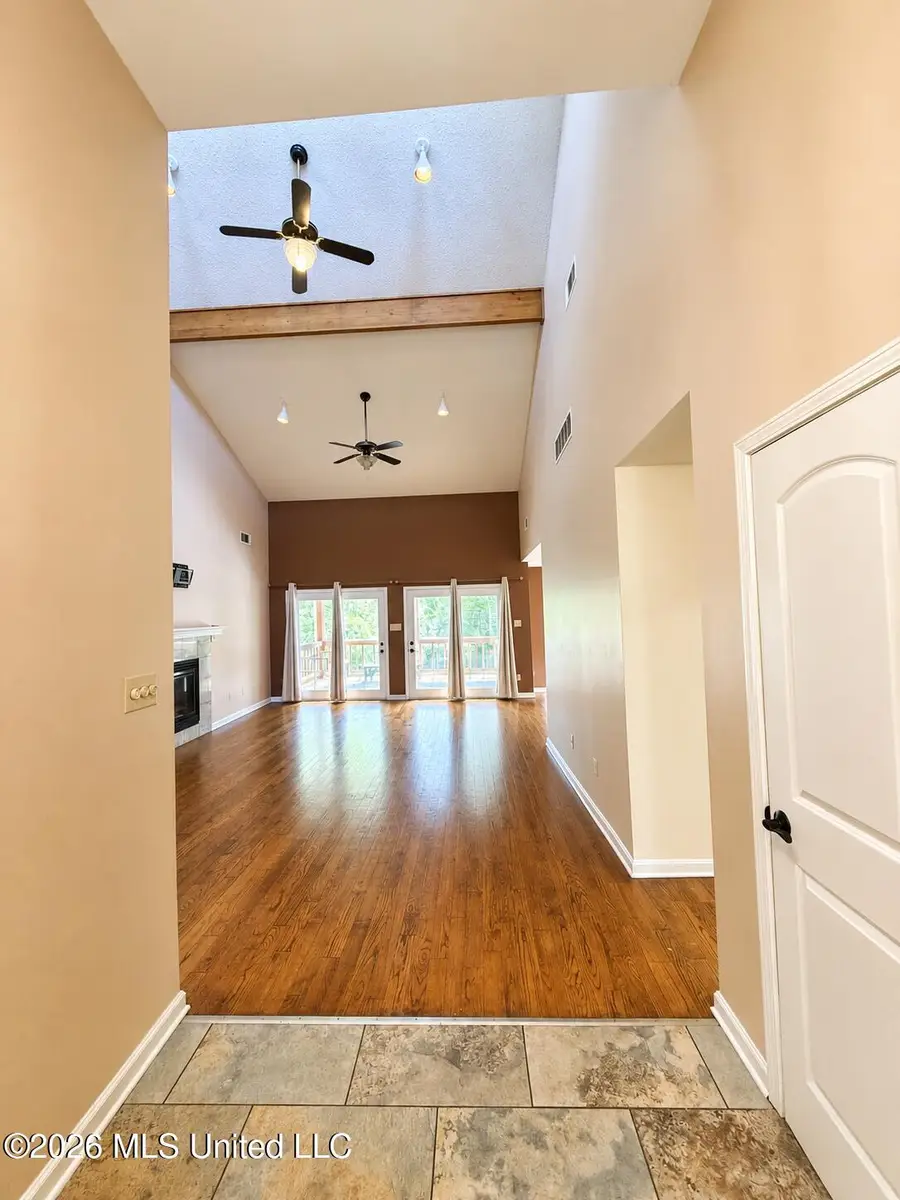 827 Tall Pine Cove, Southaven, MS 38671 - #3