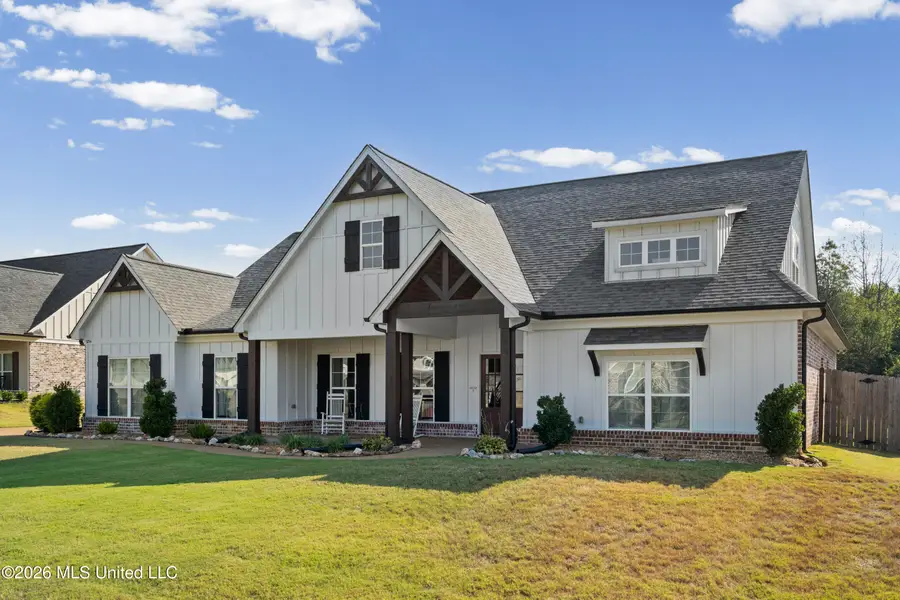 3256 Grayson Creek Drive, Southaven, MS 38672 - #2