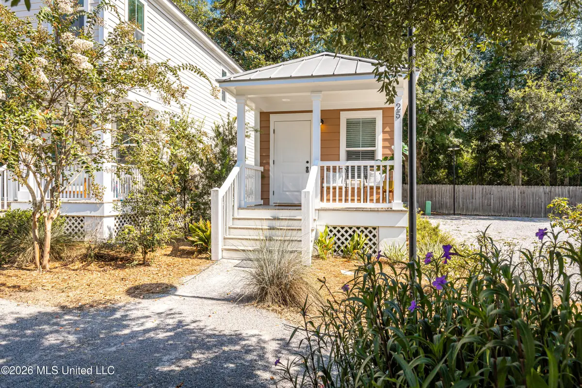 2207 Government Street, Ocean Springs, MS 39564 - #1