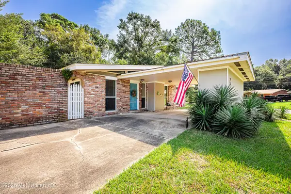 2515 Englewood Road, Ocean Springs, MS 39564