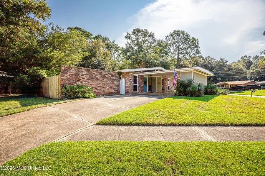2515 Englewood Road, Ocean Springs, MS 39564 - #2