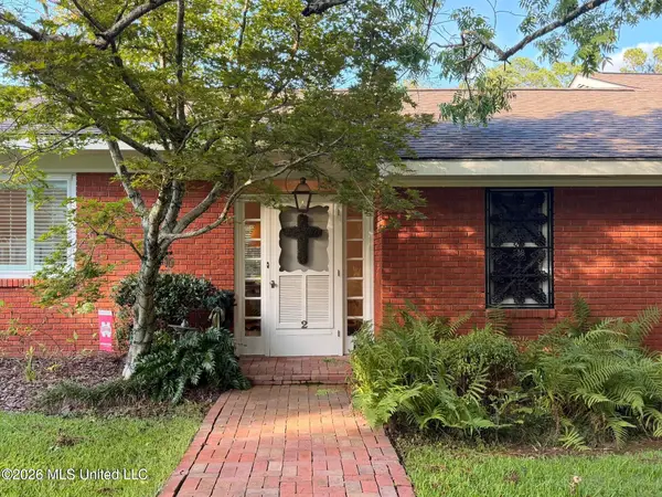2 Bingaman Lane, Natchez, MS 39120