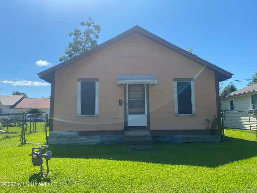 402 S Spruce Street, Vidalia, LA 71373 - #2