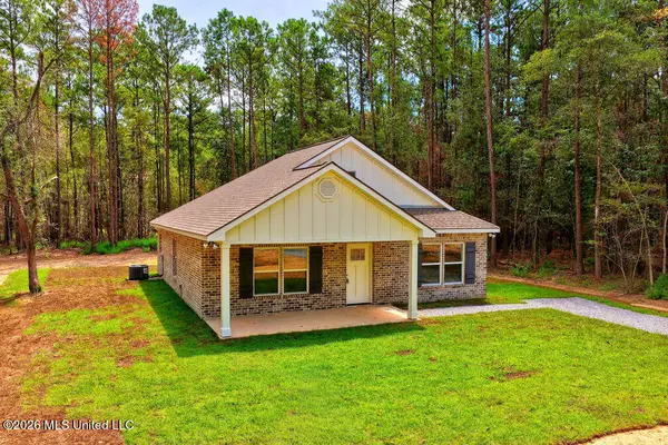 20 Global Lane, Picayune, MS 39466