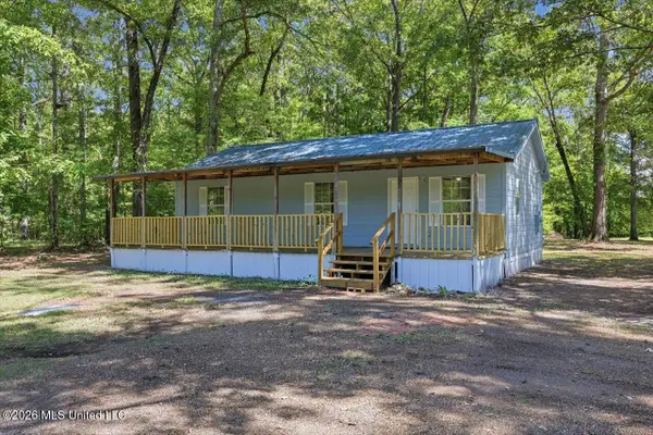 301 Maple Street, Florence, MS 39073
