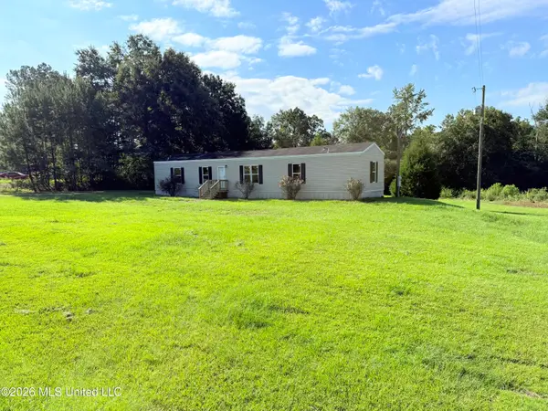 1062 Robinson Road, McComb, MS 39648
