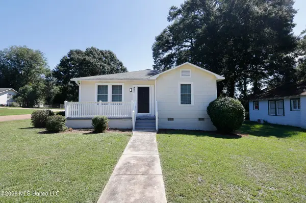 901 3rd Street, McComb, MS 39648