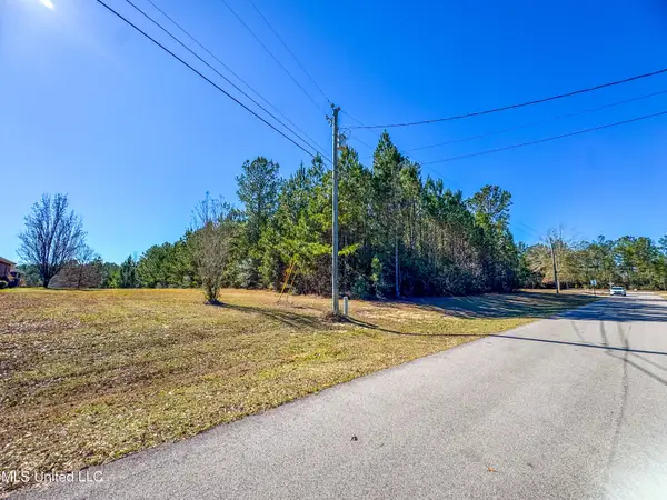 Dill Road, Saucier, MS 39574