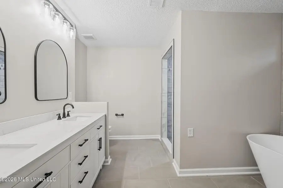 6800 Greyhawk Cove, Olive Branch, MS 38654 - #2