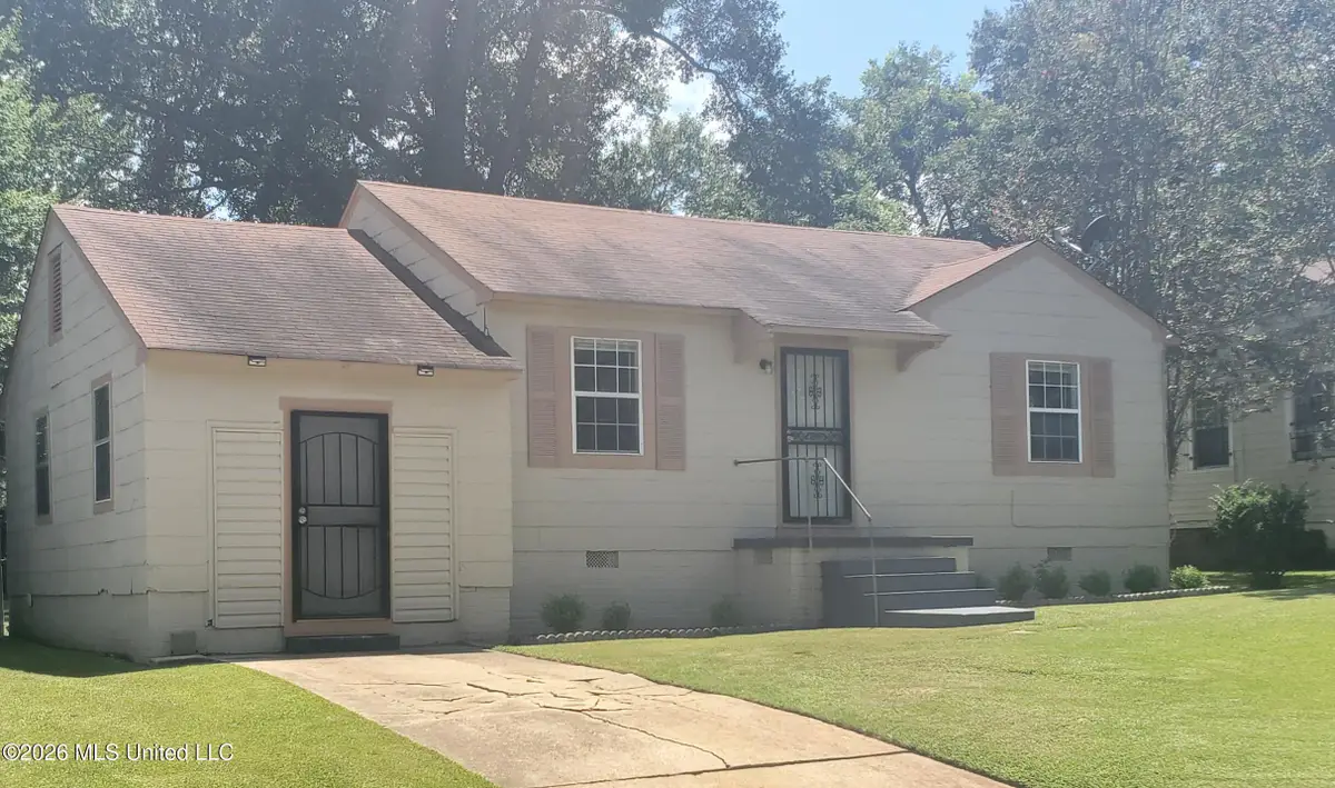 4221 Richmond Circle, Jackson, MS 39209 - #1