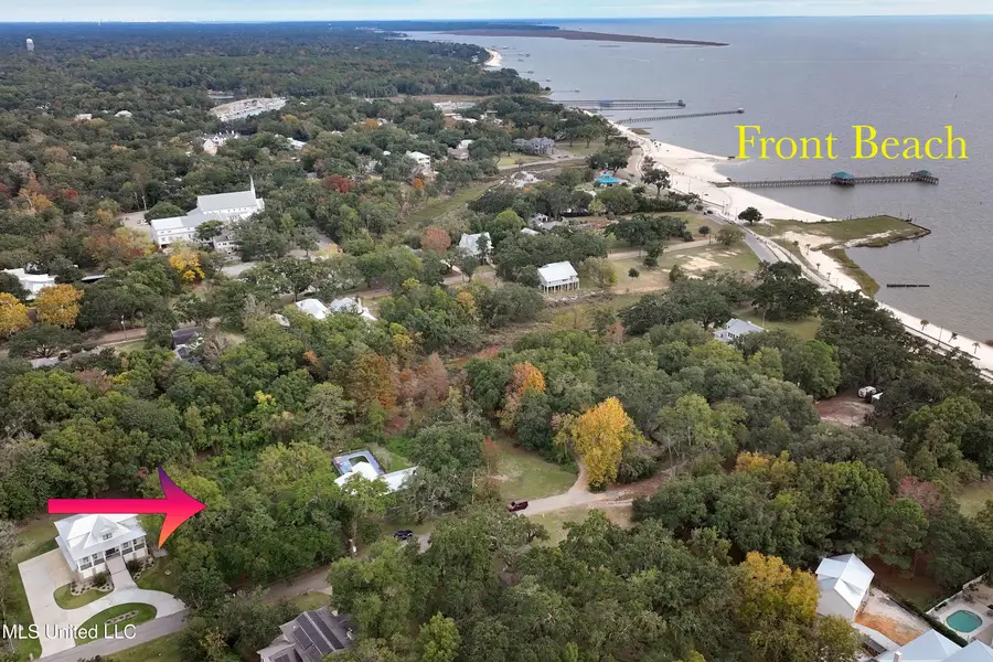 408 Ruskin Avenue, Ocean Springs, MS 39564 - #2