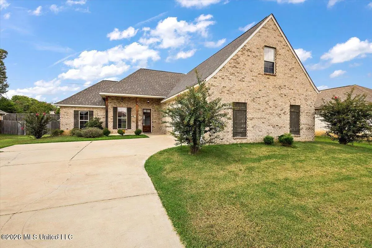 160 Western Ridge Circle, Canton, MS 39046 - #1